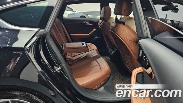 Audi A5 2022 — фото 12 из 20