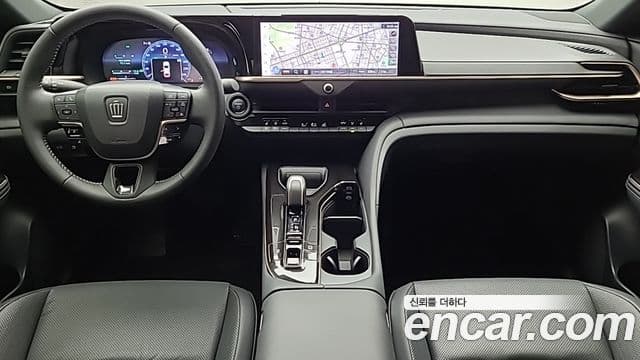 Toyota Crown Crossover 2024 — ფოტო 8/18