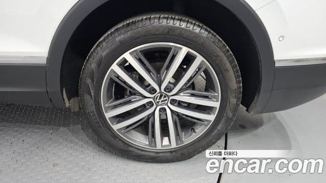 Volkswagen Tiguan Allspace 2023 — Şəkil 5/20