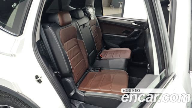 Volkswagen Tiguan Allspace 2023 — Şəkil 12/20