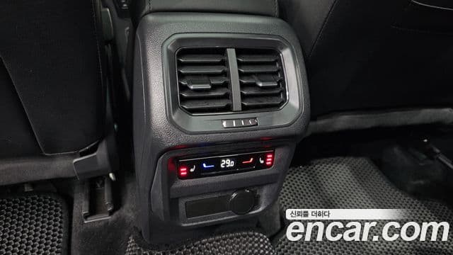 Volkswagen Tiguan Allspace 2023 — Şəkil 19/20