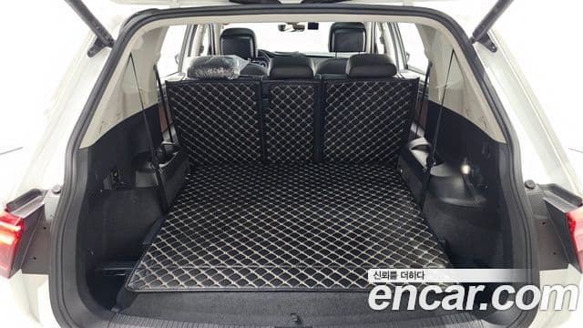 Volkswagen Tiguan Allspace 2023 — Şəkil 20/20