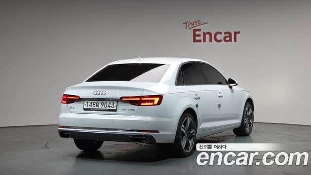 Audi A4 2019 — ფოტო 2/20