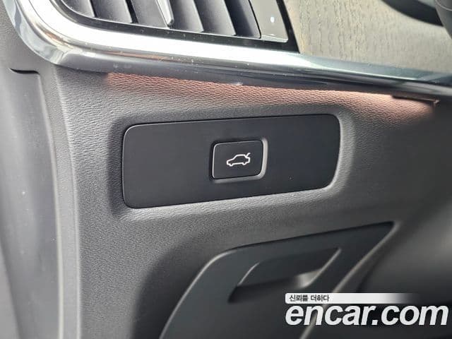 Volvo S90 2024 — ფოტო 19/20