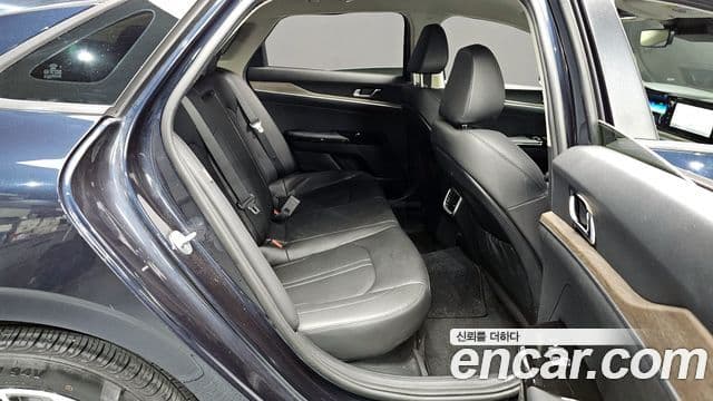 Kia K5 2021 — Şəkil 12/20
