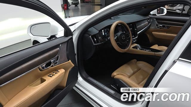 Volvo S90 2021 — ფოტო 10/20