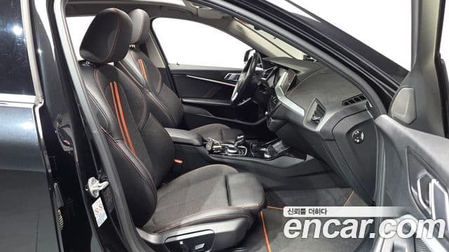 BMW 1 Series 2021 — фото 10 из 20