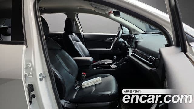Kia Sportage 2022 — Şəkil 10/20