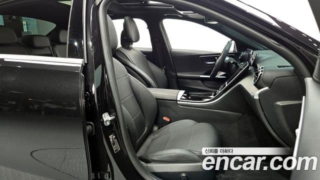 Mercedes-Benz C-Class 2024 — ფოტო 10/20