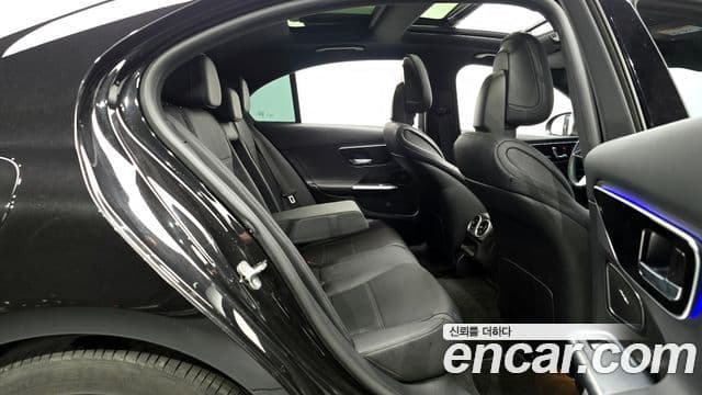 Mercedes-Benz C-Class 2024 — ფოტო 12/20