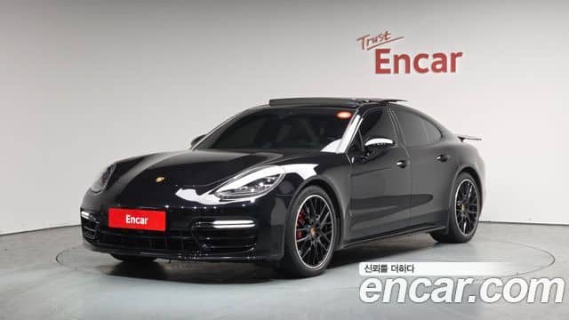 Porsche Panamera, 2020