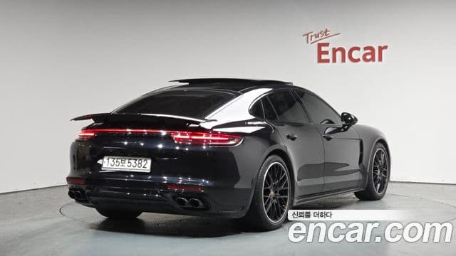 Porsche Panamera 2020 — Photo 11/20