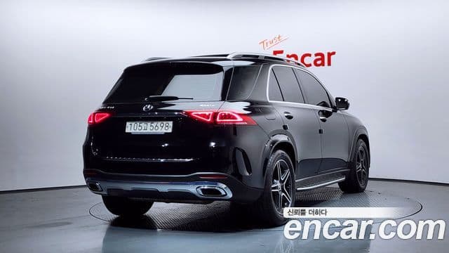 Mercedes-Benz GLE-Class 2020 — Фото 2/20