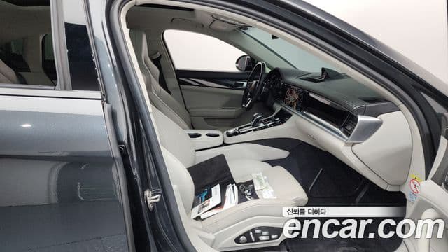 Porsche Panamera 2018 — Şəkil 14/20