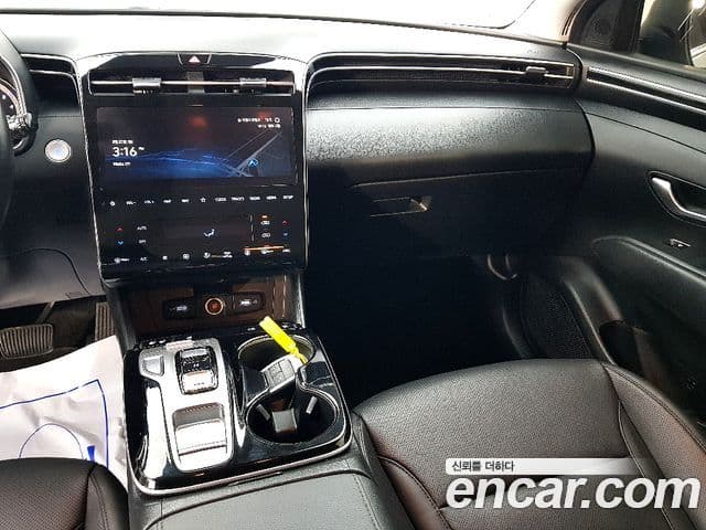 Hyundai The New Tucson 2022 — ფოტო 8/20