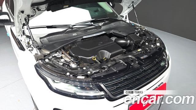 Land Rover Range Rover Evoque 2025 — ფოტო 6/20