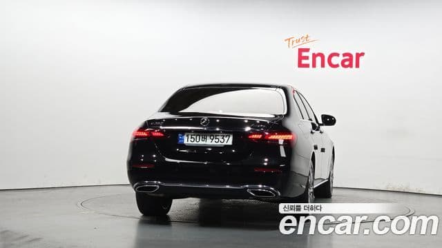 Mercedes-Benz E-Class 2023 — Şəkil 4/20