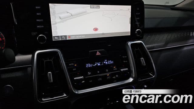 Kia Sorento 2020 — ფოტო 15/20