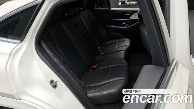 Mercedes-Benz GLE-Class 2021 — ფოტო 11/20