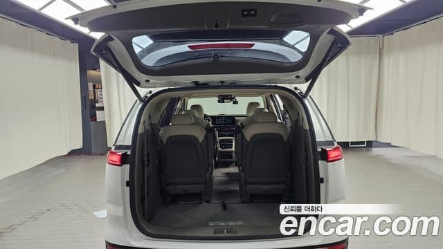 Kia Carnival 2020 — фото 20 из 20
