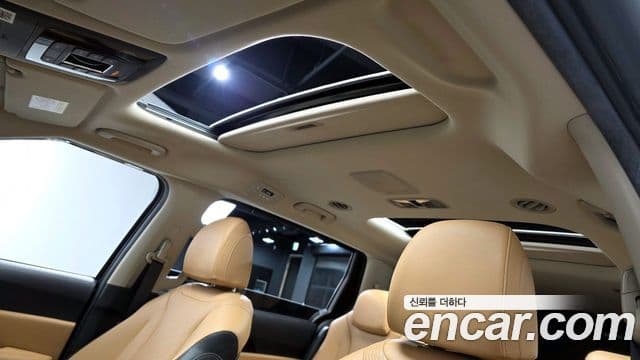 Kia Carnival 2021 — фото 19 из 20