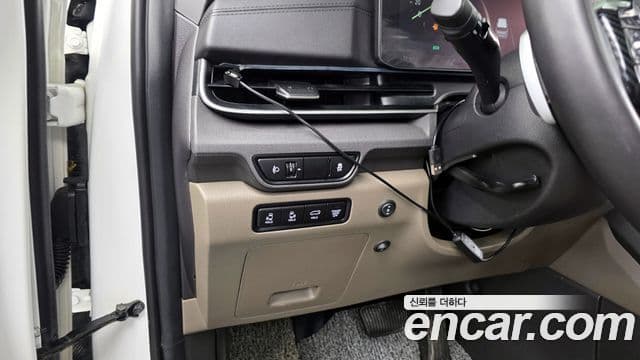 Kia Carnival 2024 — Şəkil 2/20