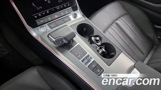 Audi A6 2020 — ფოტო 9/20