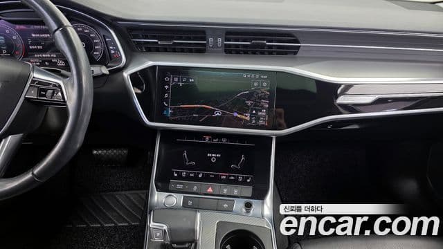Audi A6 2020 — ფოტო 14/20