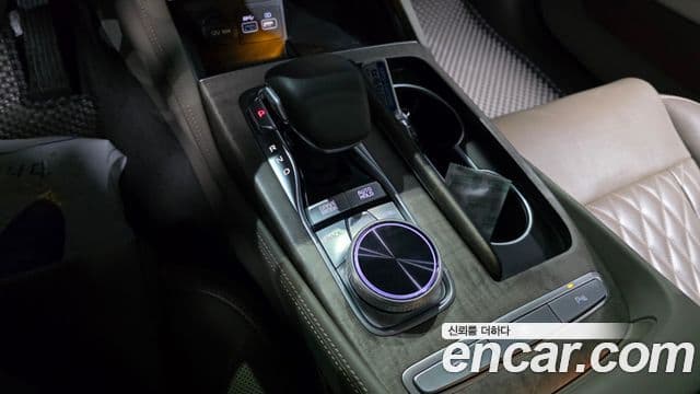 Kia The K9 2022 — ფოტო 7/20