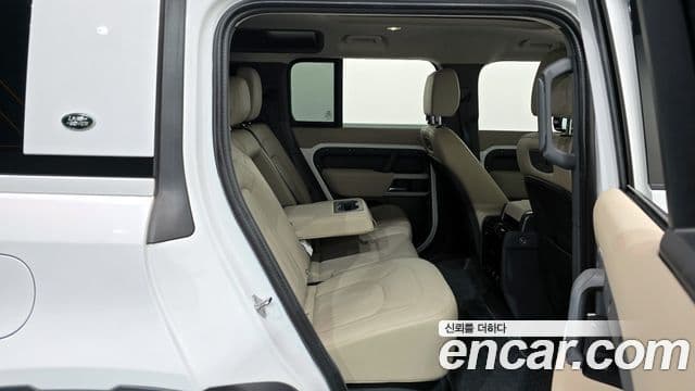 Land Rover Defender 2021 — ფოტო 12/20