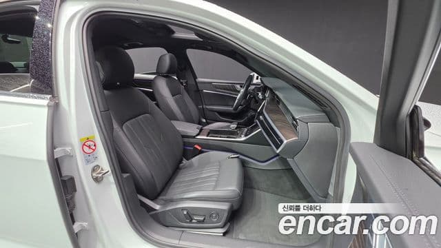 Audi A6 2022 — Şəkil 10/20