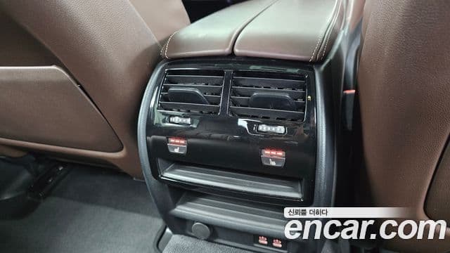 BMW 5 Series 2020 — ფოტო 19/20