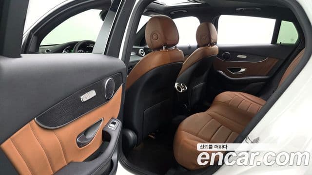 Mercedes-Benz GLC-Class 2021 — фото 12 из 20