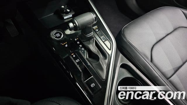 Kia Niro 2022 — фото 9 из 20