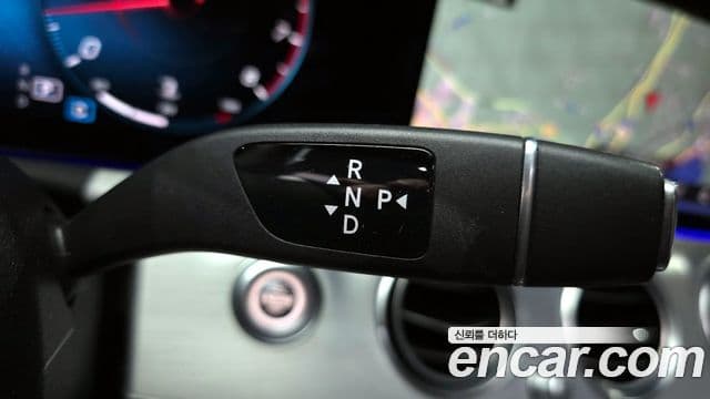 Mercedes-Benz E-Class 2021 — фото 9 из 20
