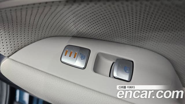 Genesis G70 2021 — ფოტო 19/20