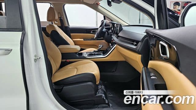 Kia Carnival 2023 — Şəkil 11/20