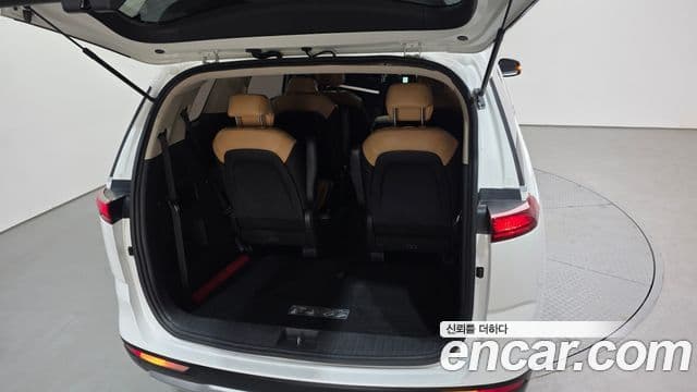 Kia Carnival 2023 — Şəkil 20/20