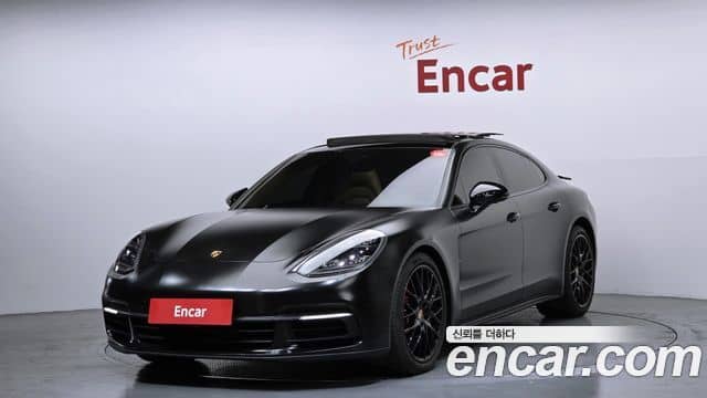 Porsche Panamera, 2018