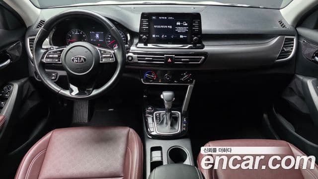 Kia Seltos 2020 — ფოტო 7/20