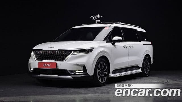 Kia Carnival 2021 — ფოტო 1/20