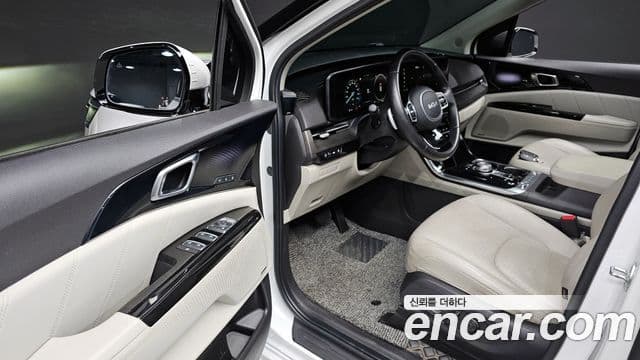 Kia Carnival 2021 — ფოტო 11/20