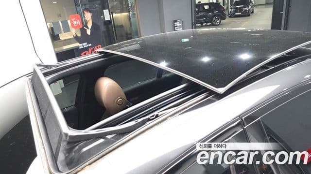 Mercedes-Benz E-Class 2023 — Şəkil 16/20
