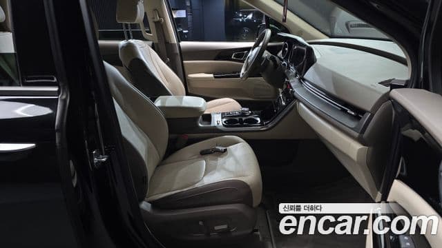 Kia Carnival 2021 — Şəkil 11/20
