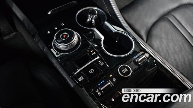 Kia K5 2022 — ფოტო 9/20