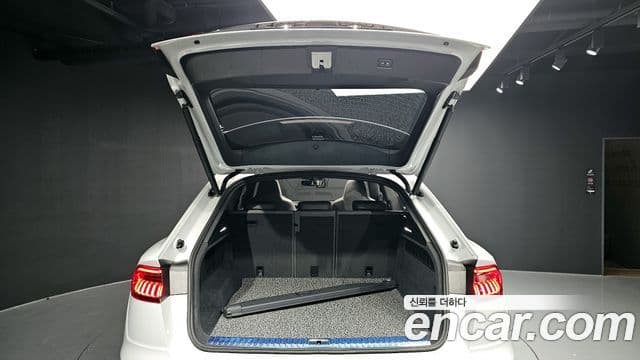 Audi Q7 2020 — фото 20 из 20