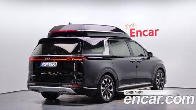 Kia Carnival 2022 — ფოტო 2/20