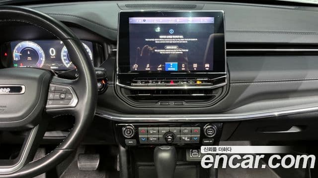 Jeep Compass 2022 — фото 14 из 20