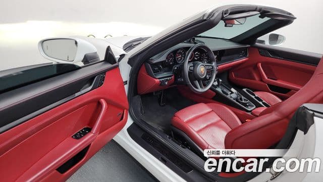 Porsche 911 2022 — Şəkil 9/20