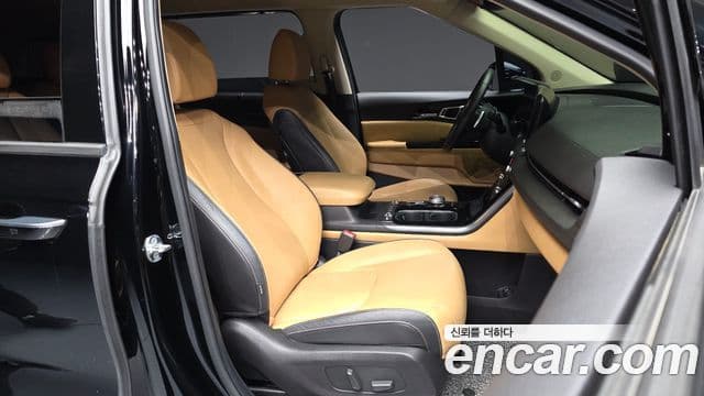 Kia Carnival 2022 — ფოტო 10/20
